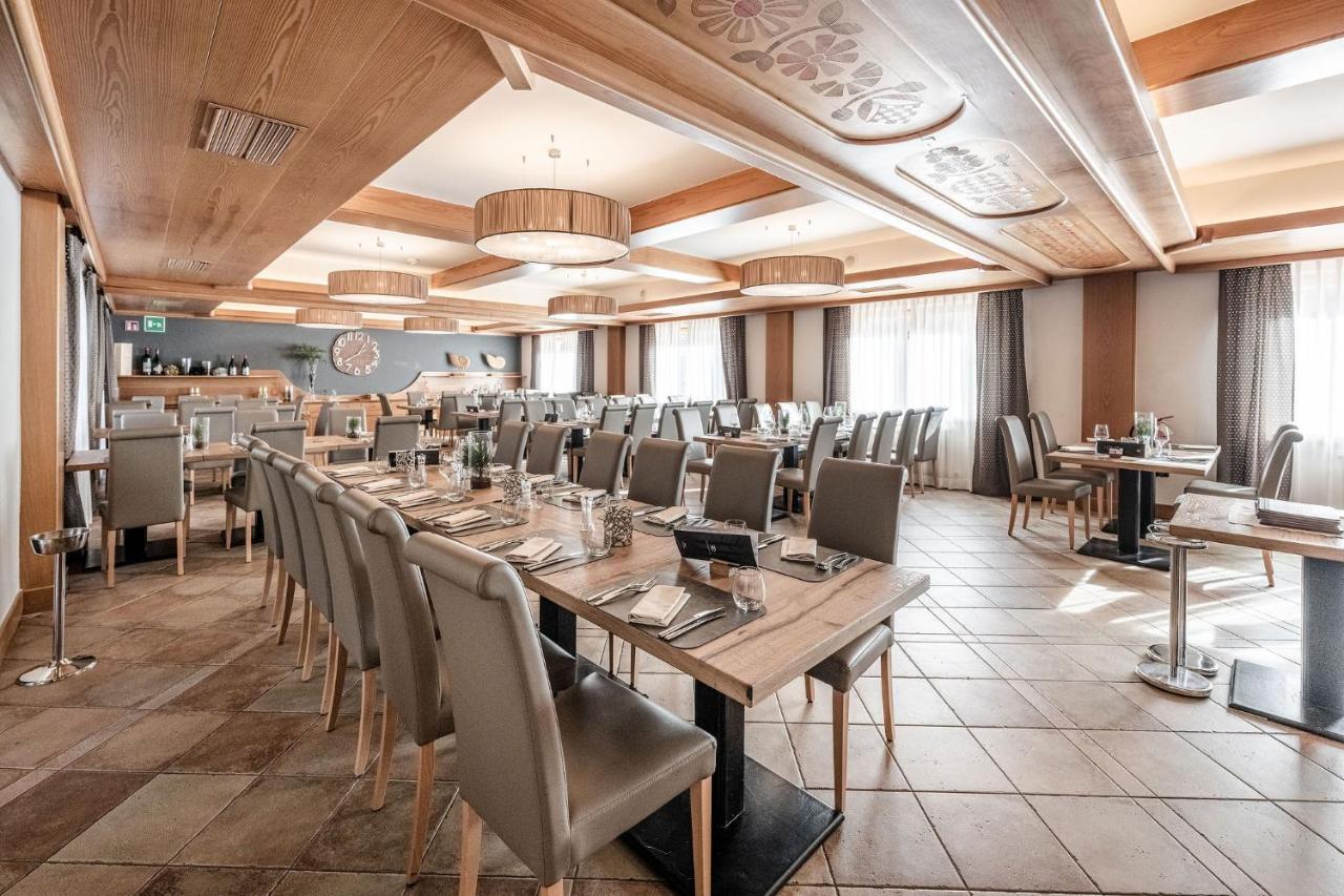 Ravelli Sporting Hotel Mezzana  Kültér fotó