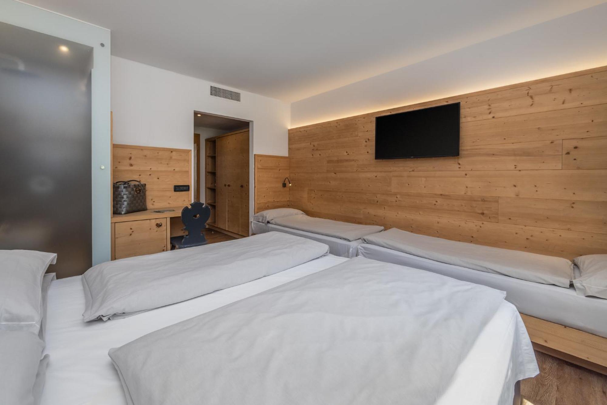 Ravelli Sporting Hotel Mezzana  Kültér fotó