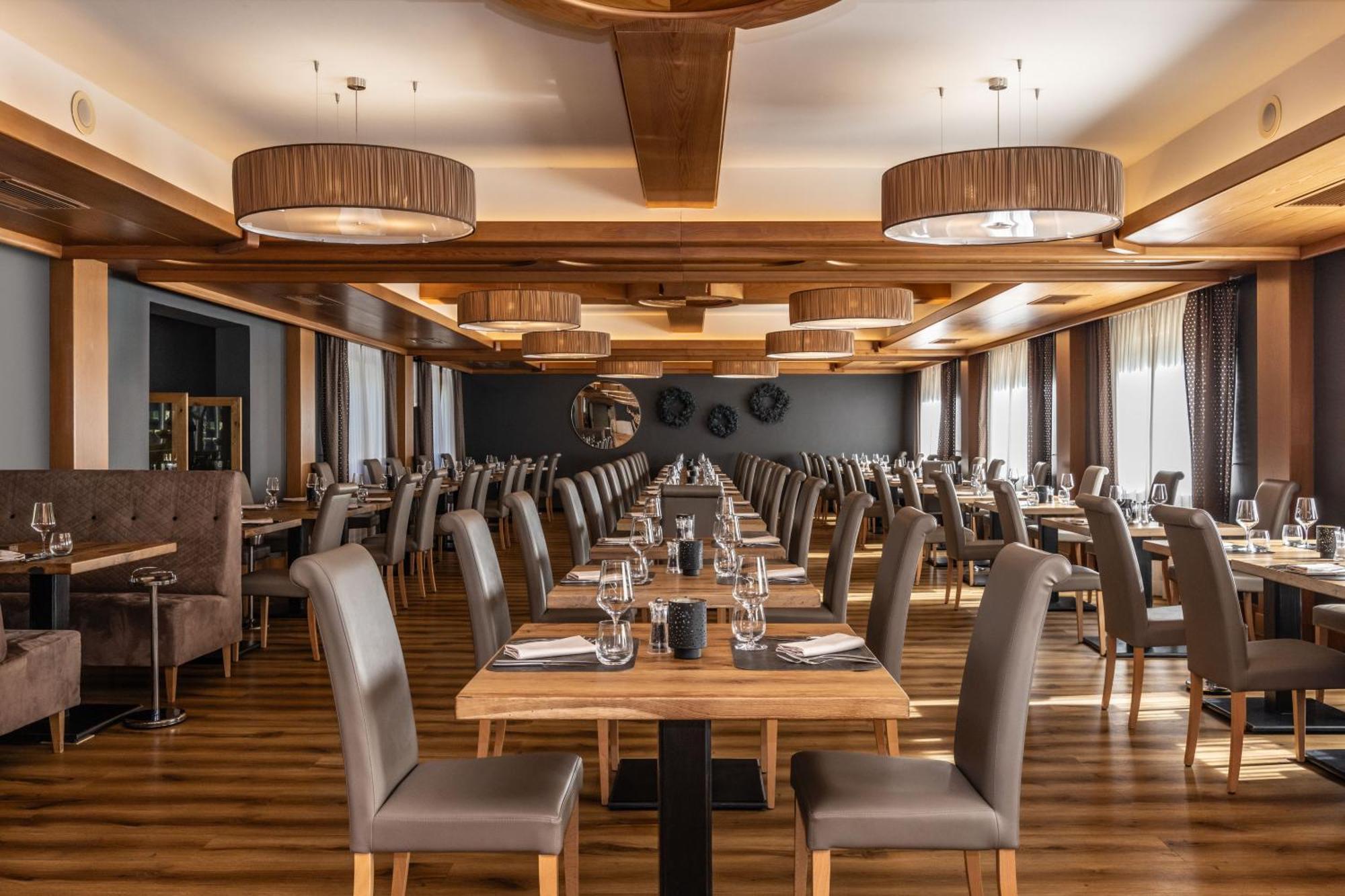 Ravelli Sporting Hotel Mezzana  Kültér fotó